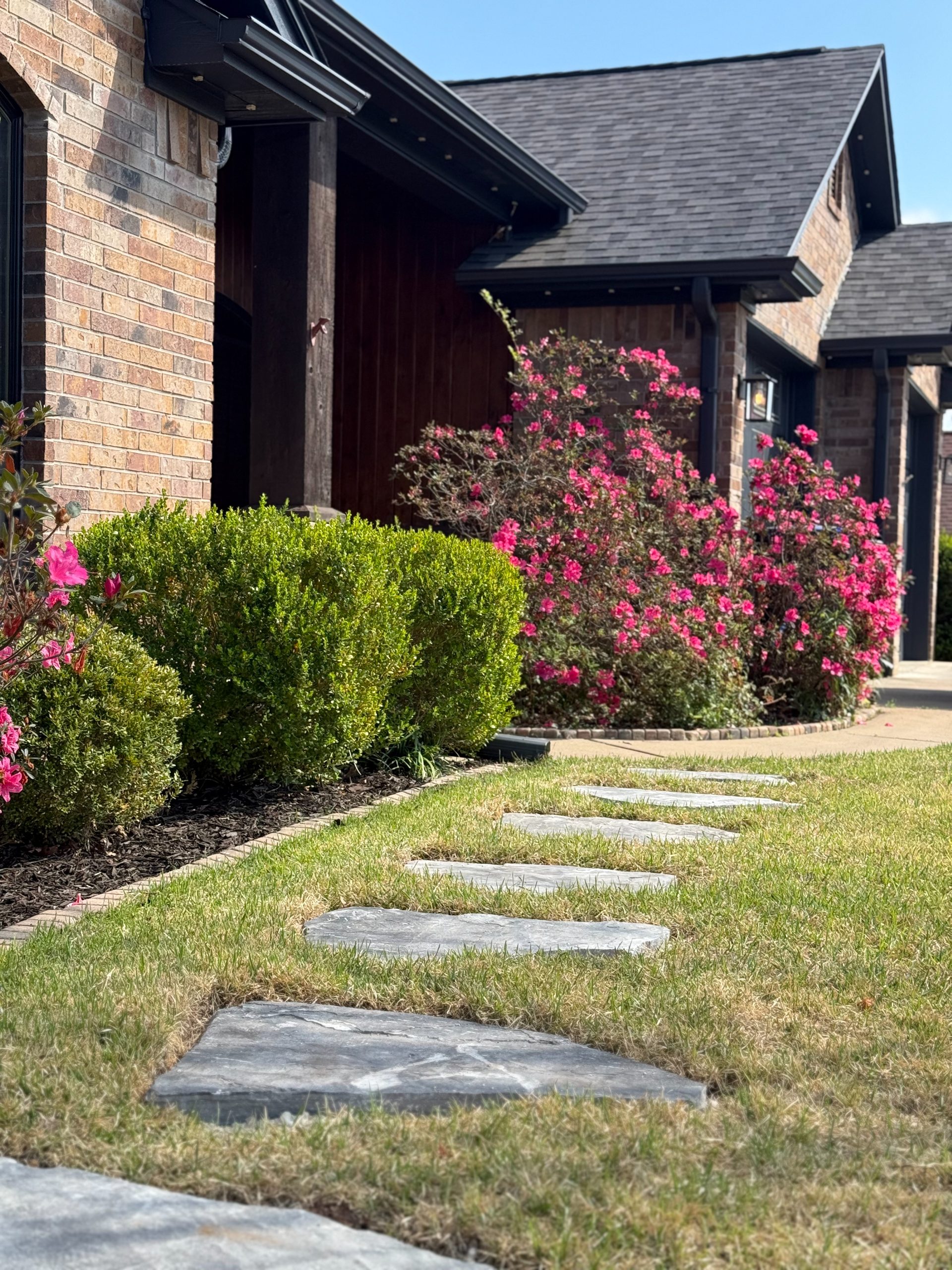 Leaf Removal in Hallsville, TX